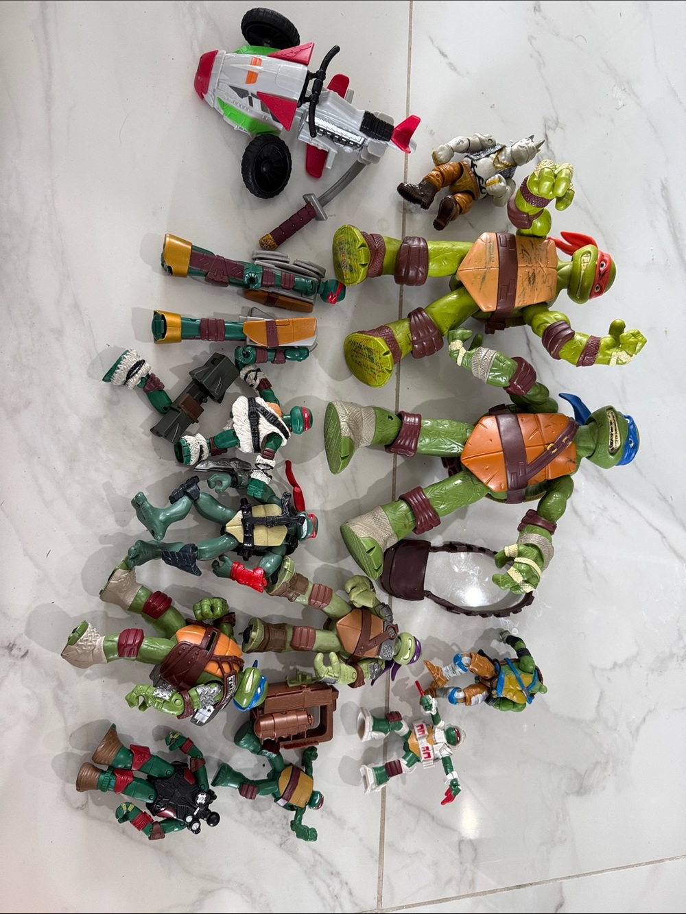 Teenage Mutant Ninja Turtles Green Action Figure Set with Accessories